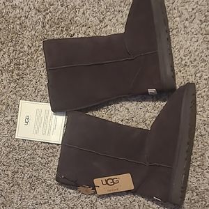 UGG AUSTRALIA BOOTS